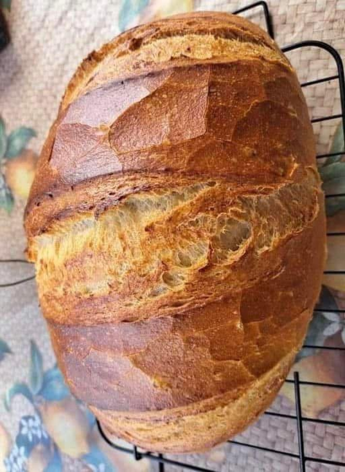 Házi kenyér recept: Kívül ropogós, belül puha 